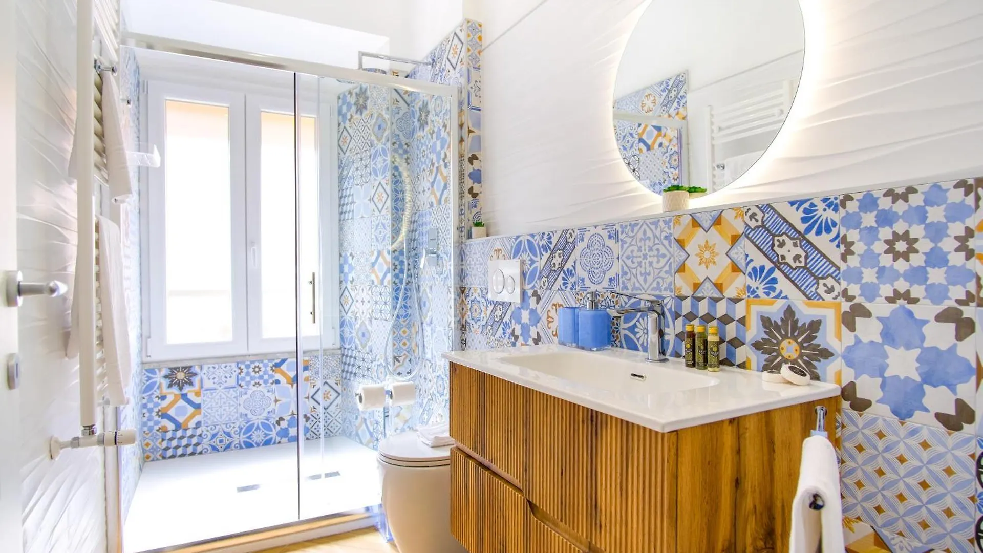 Elegantis Gracchi Apartment - Your Chic Retreat In Central Rome - Vatican Area